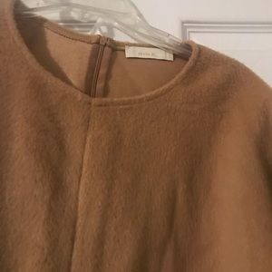 Beautiful cropped camel sweater